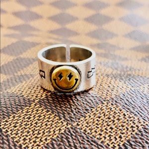 Big smile face ring